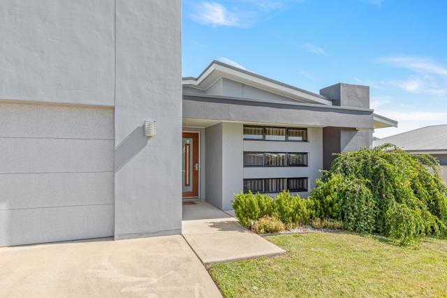 22 Mendel Drive, NSW 2795