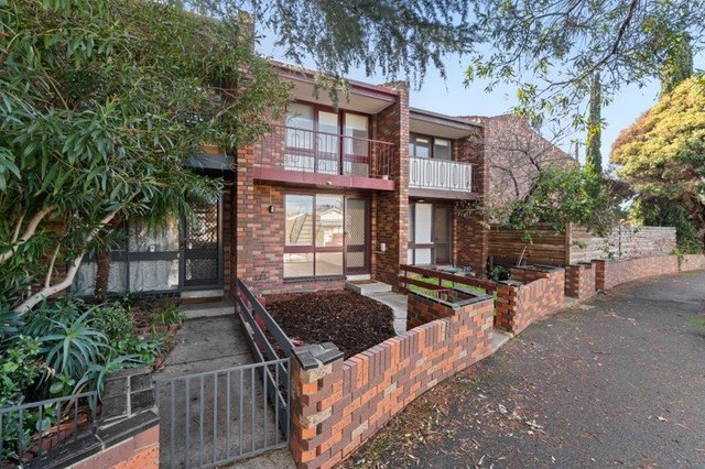 4/22 Howson Street, VIC 3055