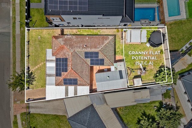 5 Tasman Parade, NSW 2165