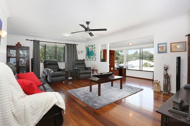 1 Jilpangi Crescent, QLD 4214