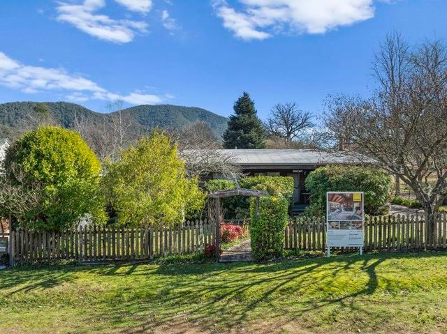 33 Nash Street, VIC 3723
