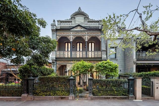 18 Canterbury Road, VIC 3206
