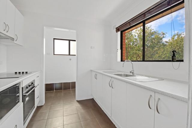 4/16 Vickery Street, NSW 2500