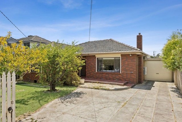 93 Deakin Street, VIC 3165