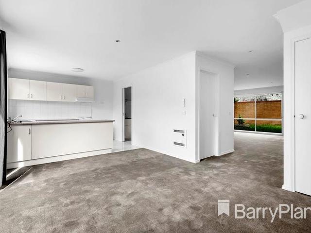 114B Warren, VIC 3195