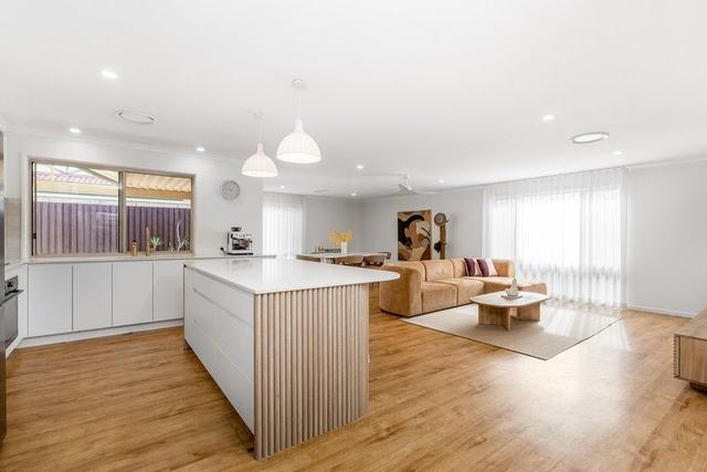 4 Foxhill Place, NSW 2486
