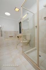 Bathroom (2010-03-24)