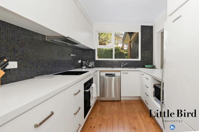 15 White Crescent, ACT 2612