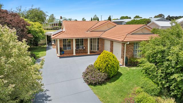 34 Barry Place, NSW 2583