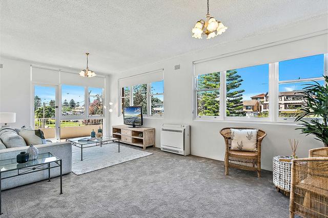 3/136B Chuter Avenue, NSW 2217