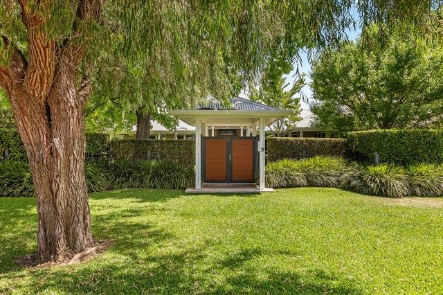 9 Hynes Road, WA 6009