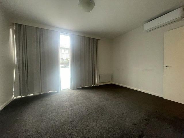 2/43A Chapel Street, VIC 3182