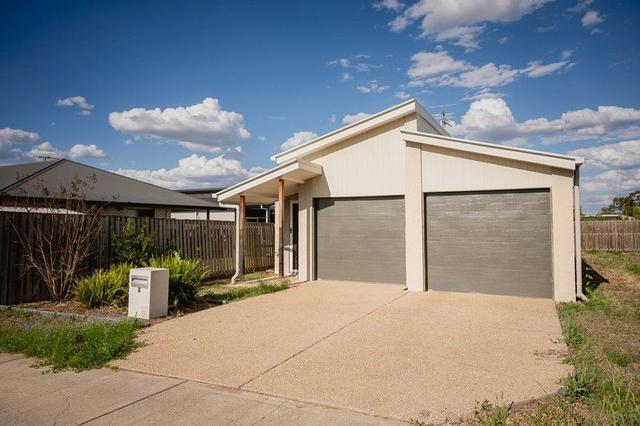 4 Wattle Court, QLD 4455