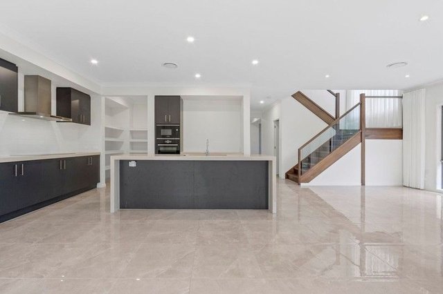 21 Olive Street, QLD 4212