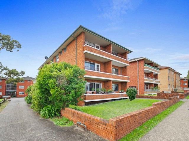 8/15 Thurlow Street, NSW 2210