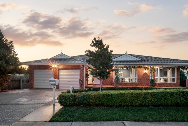 24 Coral Drive, NSW 2619