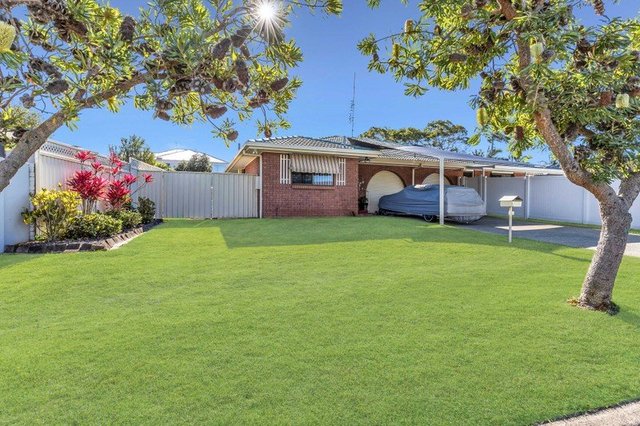 1/4 Russell Court, QLD 4220