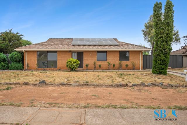 18 Ennor Crescent, ACT 2615