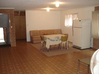 Downstairs Lounge (2009-06-26)