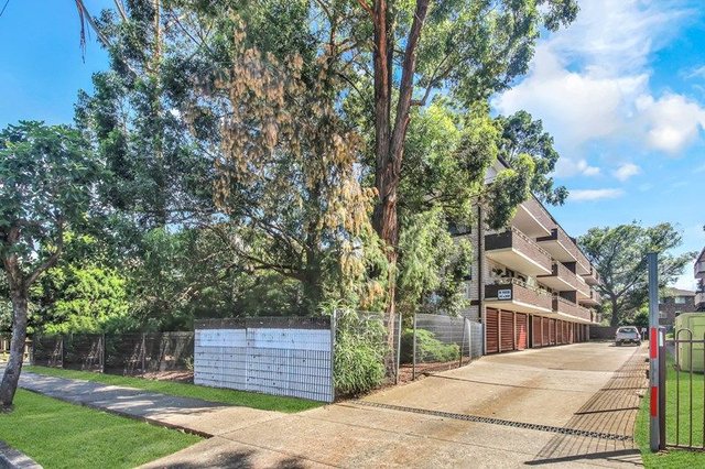 10/215 Derby Street, NSW 2750