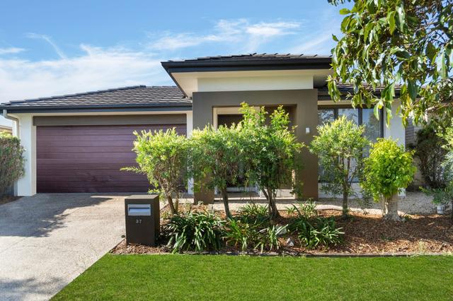 37 Slate Court, QLD 4133