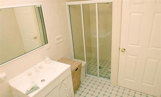 Bathroom (2010-06-23)