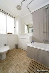 Bathroom (2008-07-10)