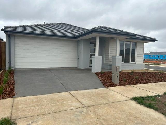 9 Paradiski St, VIC 3358