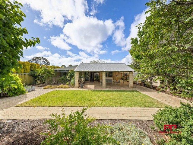 19 Regatta Drive, WA 6027