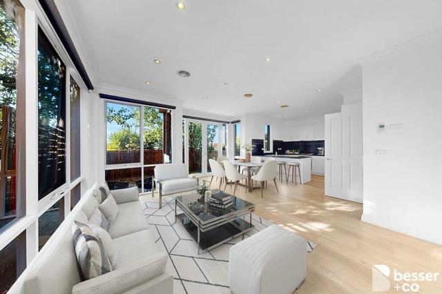 2/16 Nathan Grove, VIC 3162