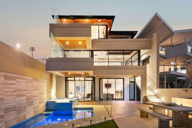 2 Southampton Lane, WA 6030