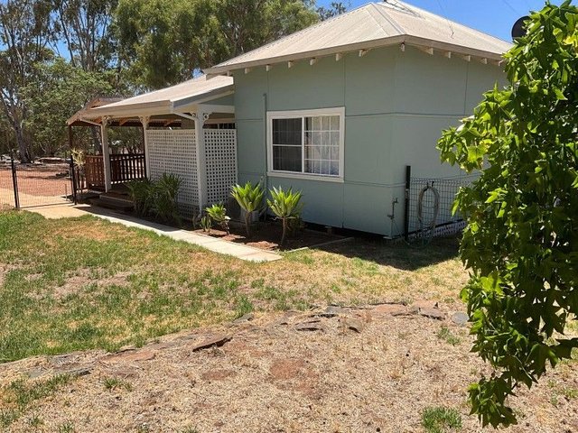 101 River Road, WA 6390