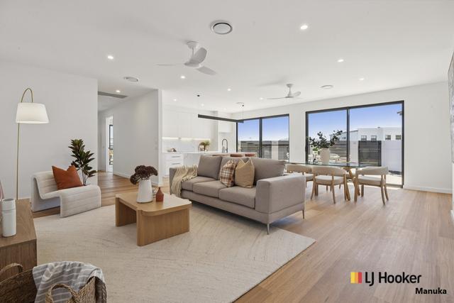 9 Photinia Street, NSW 2620