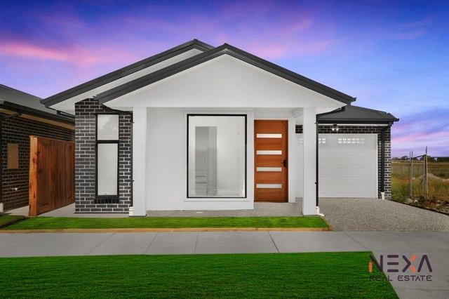 4 Camembert Loop, VIC 3064