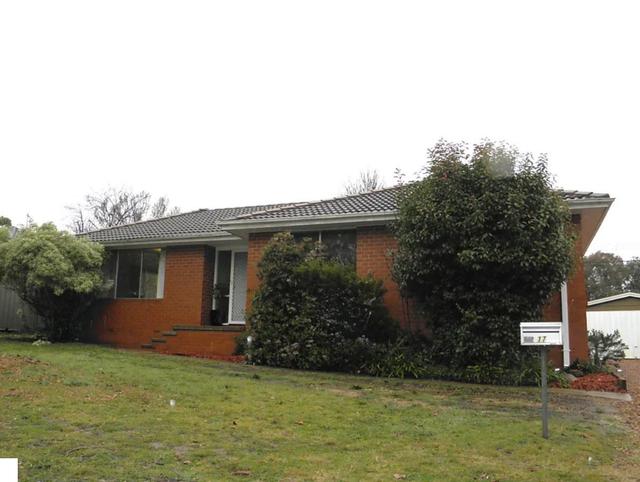 17 Cuthbert Circuit, ACT 2903