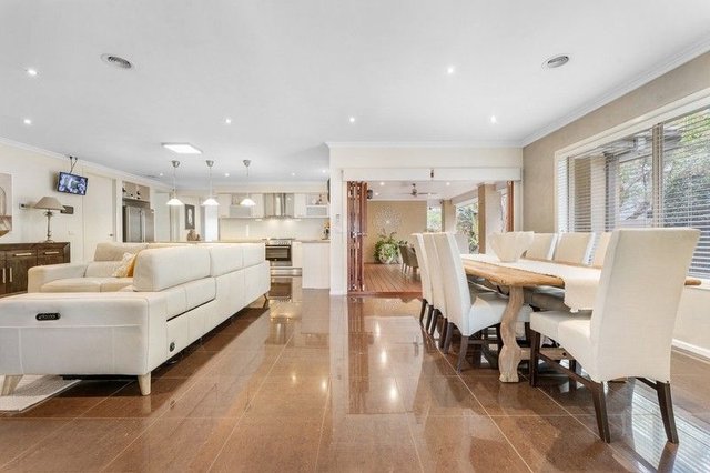 19 The Waterways Boulevard, VIC 3195