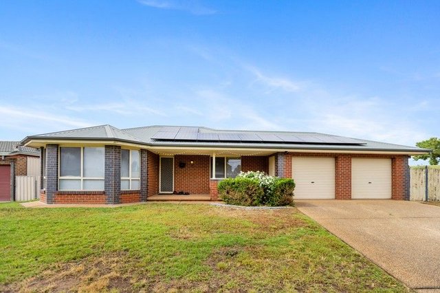 1 Kamaroo Court, NSW 2650
