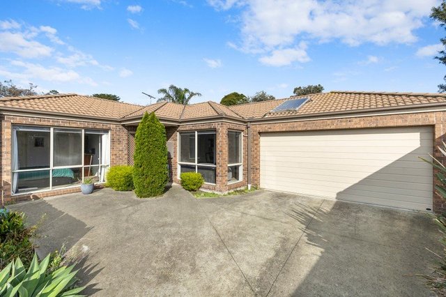 2/21 Quarry Road, VIC 3910