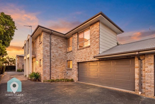 2/78 Kenny Street, NSW 2500