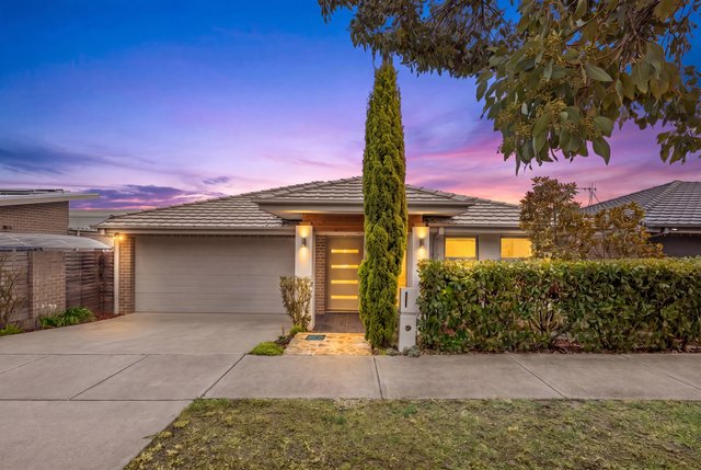42 Cocoparra Crescent, ACT 2911