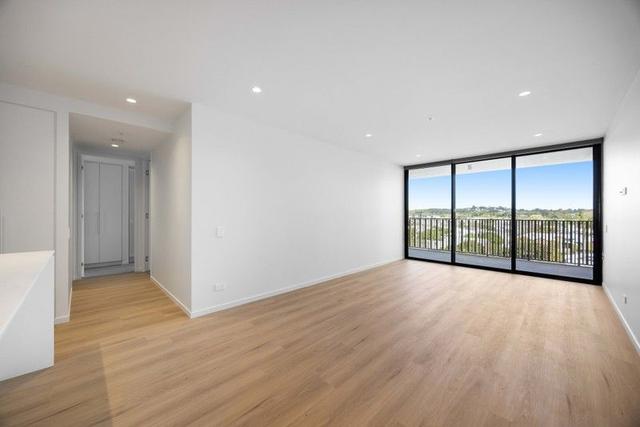 501/62 Memorial Avenue, QLD 4558