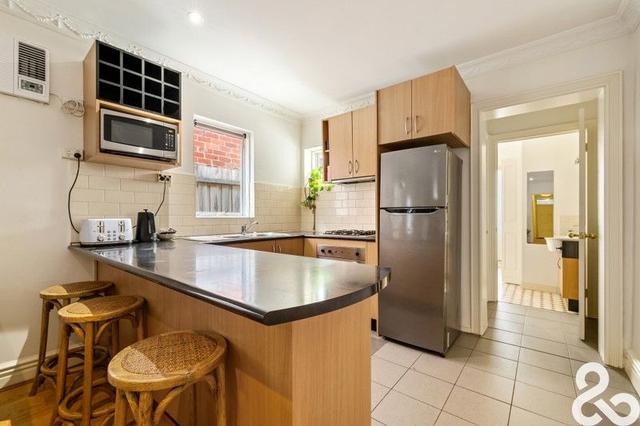 12 Milton Crescent, VIC 3072