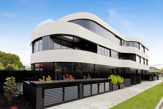 101/2A Emma Street, VIC 3162