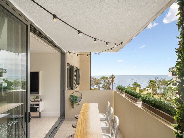 302/99 Marine Parade, QLD 4020