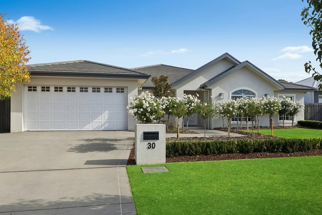 30 West Street, NSW 2582