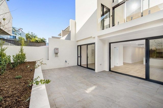 102/327 Barrenjoey Road, NSW 2106