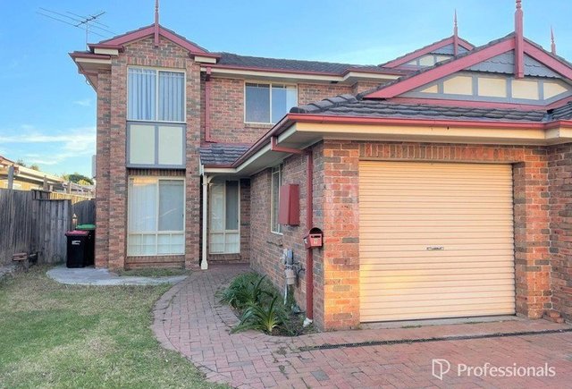 9 Magnolia Close, NSW 2170