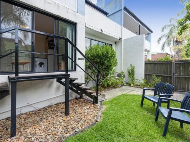 302A/7 Sheehan Street, QLD 4064