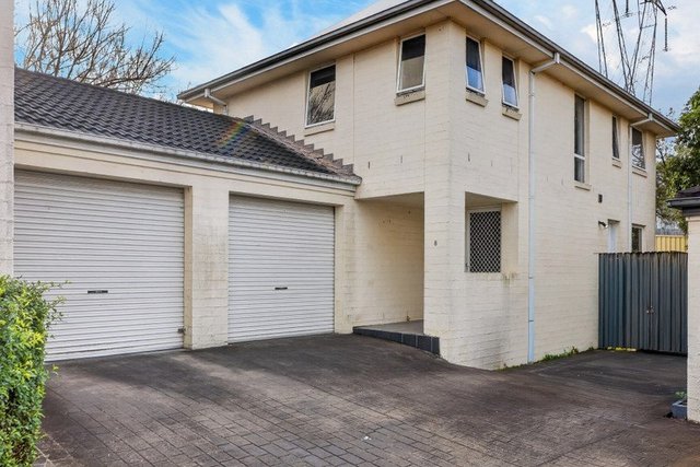 8/18-36 Glenfield Drive, NSW 2567