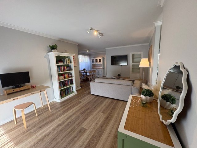 4/7-9 Lovett Place, WA 6062